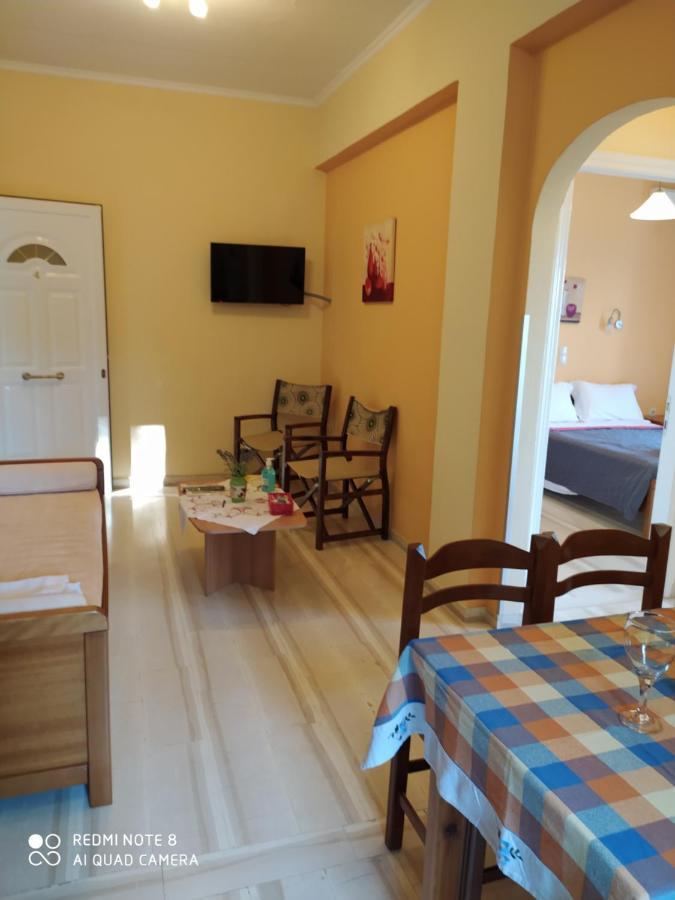 Butterfly Barbati Apartments Luaran gambar